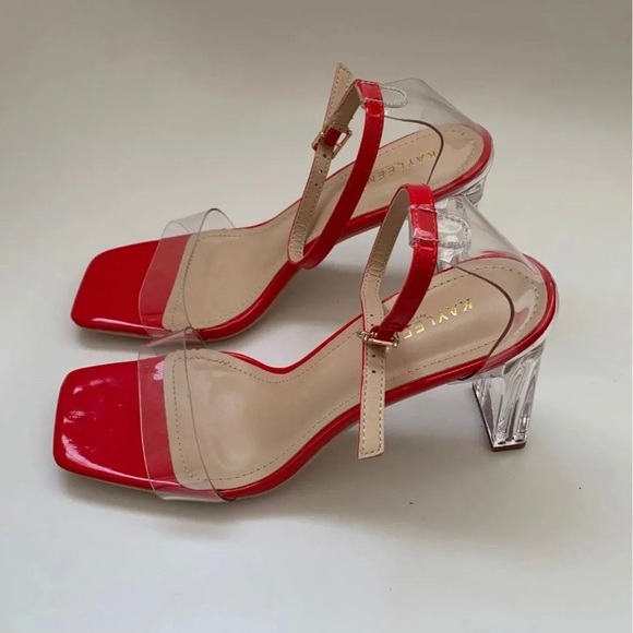 Red Open-Toe Heel | 7.5 - Picture 4 of 6